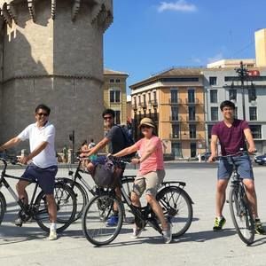 Meet your Posher, Joy